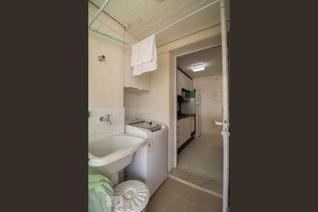 Apartamento à venda com 76m², 2 quartos e 2 vagasLavanderia