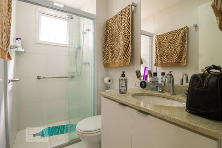 Apartamento à venda com 76m², 2 quartos e 2 vagasBanheiro da Suíte 1