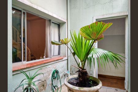 Casa à venda com 160m², 3 quartos e 2 vagas Casa à venda com 160m², 3 quartos e 2 vagasÁrea Externa