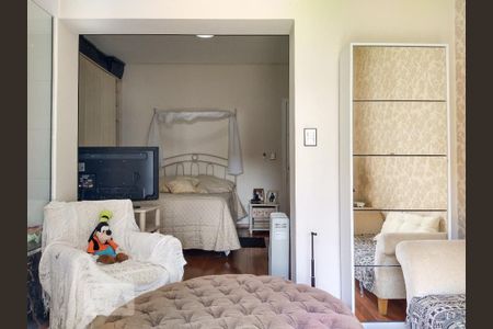 Casa à venda com 160m², 3 quartos e 2 vagas Casa à venda com 160m², 3 quartos e 2 vagasQuarto