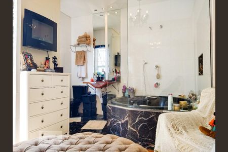 Casa à venda com 160m², 3 quartos e 2 vagas Casa à venda com 160m², 3 quartos e 2 vagasQuarto