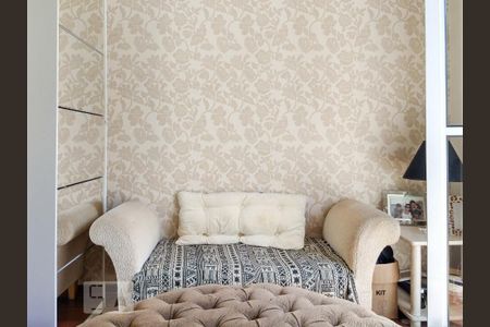 Casa à venda com 160m², 3 quartos e 2 vagas Casa à venda com 160m², 3 quartos e 2 vagasQuarto