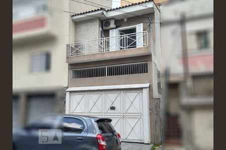 Casa à venda com 160m², 3 quartos e 2 vagas Casa à venda com 160m², 3 quartos e 2 vagasÁrea Externa