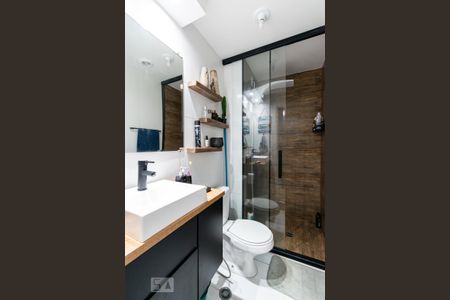 Banheiro de apartamento para alugar com 1 quarto, 35m² em Vila Paulista, São Paulo