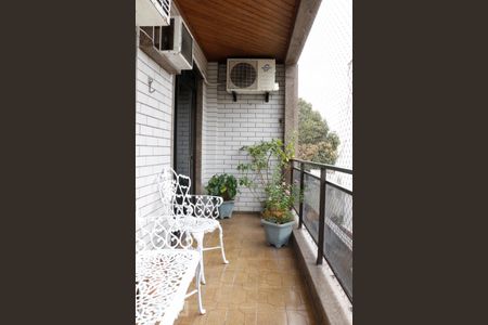 Apartamento à venda com 148m², 3 quartos e 2 vagasVaranda da Suíte