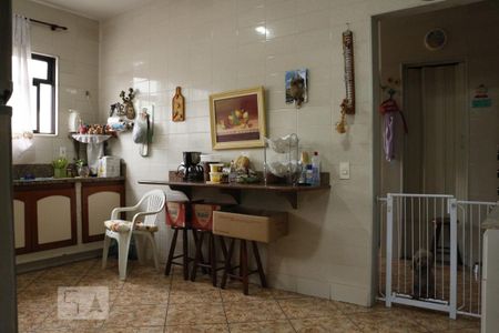 Apartamento à venda com 148m², 3 quartos e 2 vagasCozinha