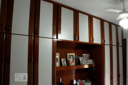 Apartamento à venda com 148m², 3 quartos e 2 vagasSuíte - Armários