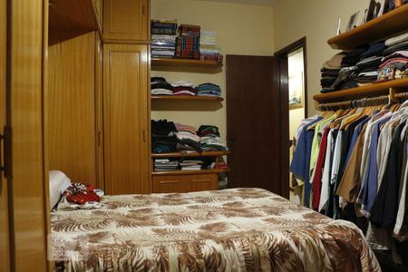 Apartamento à venda com 148m², 3 quartos e 2 vagasQuarto 2