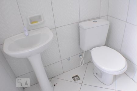 Quarto 1 com banheiro de apartamento para alugar com 2 quartos, 90m² em Pernambués, Salvador
