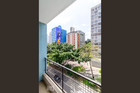 Apartamento para alugar com 110m², 2 quartos e 1 vagaVaranda