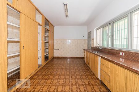 Casa à venda com 180m², 3 quartos e 2 vagasCozinha