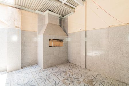 Casa à venda com 180m², 3 quartos e 2 vagasÁrea de Serviço e Churrasqueira