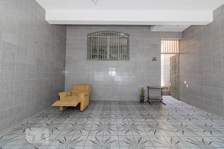 Casa à venda com 180m², 3 quartos e 2 vagasGaragem