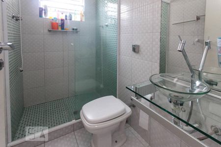 Casa à venda com 160m², 3 quartos e 2 vagasBanheiro