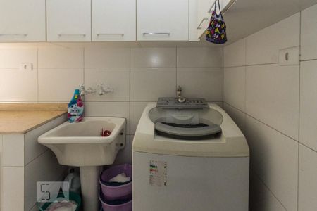 Casa à venda com 160m², 3 quartos e 2 vagasÁrea de Serviço