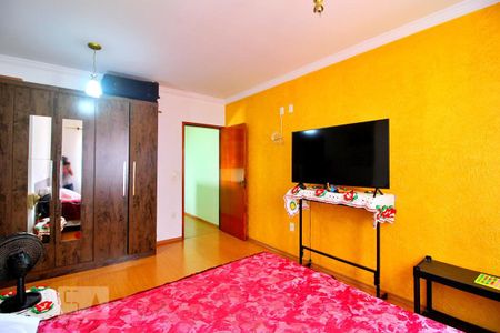 Casa à venda com 162m², 3 quartos e 4 vagasSuíte 1