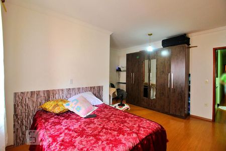 Casa à venda com 162m², 3 quartos e 4 vagasSuíte 1