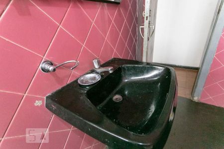 Casa à venda com 360m², 3 quartos e 3 vagasBanheiro Social