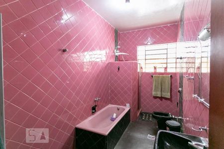 Casa à venda com 360m², 3 quartos e 3 vagasBanheiro Social