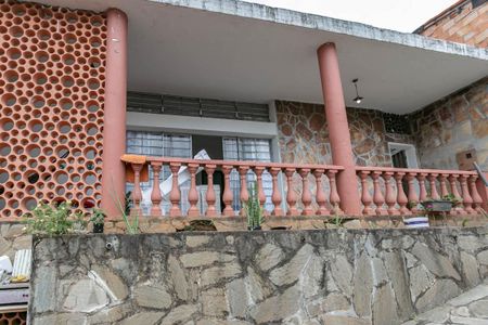 Casa à venda com 360m², 3 quartos e 3 vagasFachada