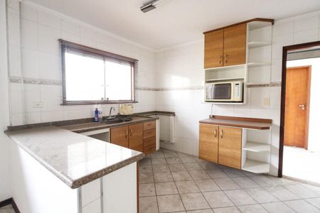 Casa à venda com 140m², 4 quartos e 2 vagasCozinha