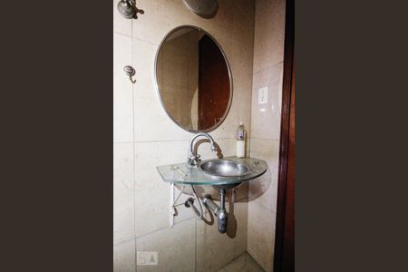 Casa à venda com 140m², 4 quartos e 2 vagasLavabo