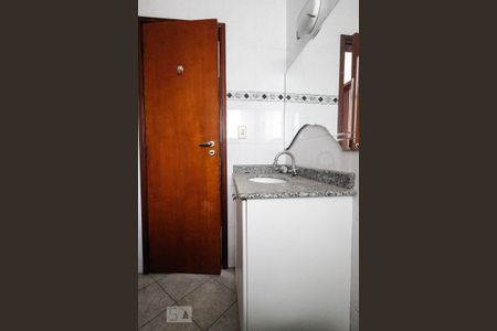 Casa à venda com 140m², 4 quartos e 2 vagasBanheiro do Quarto 1
