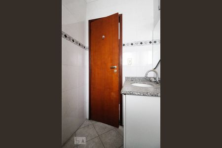 Casa à venda com 140m², 4 quartos e 2 vagasBanheiro do Quarto 1