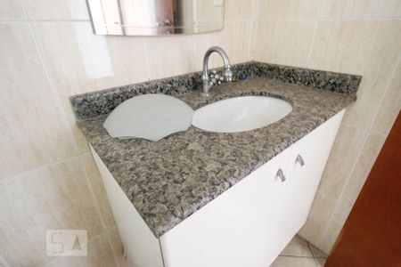 Casa à venda com 140m², 4 quartos e 2 vagasBanheiro do Quarto 2