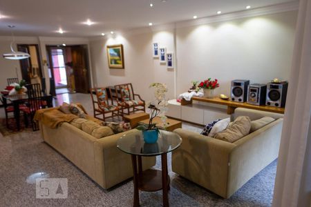 Sala de apartamento para alugar com 3 quartos, 245m² em Taguatinga Norte (taguatinga), Brasília