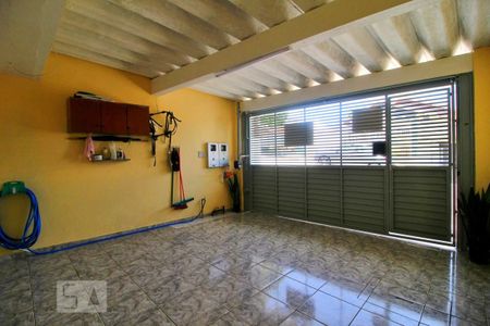 Casa à venda com 180m², 3 quartos e 2 vagasGaragem