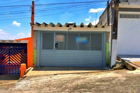 Casa à venda com 180m², 3 quartos e 2 vagasFachada