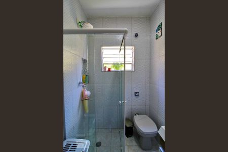 Banheiro da Suíte de casa à venda com 3 quartos, 180m² em Vila Suíça, Santo André