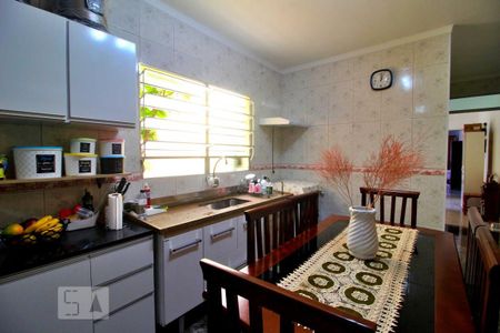 Casa à venda com 180m², 3 quartos e 2 vagasCozinha 1