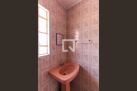 Banheiro de casa para alugar com 1 quarto, 80m² em Cidade Mãe do Céu, São Paulo