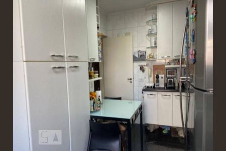 Apartamento à venda com 117m², 3 quartos e 2 vagasCozinha