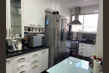 Apartamento à venda com 117m², 3 quartos e 2 vagasCozinha