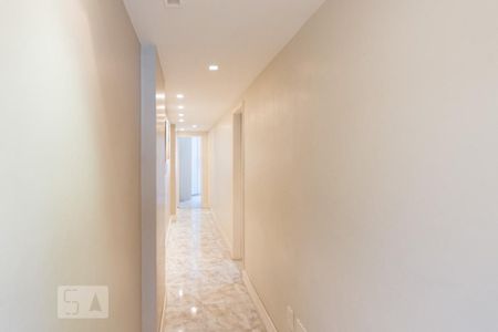 Apartamento à venda com 109m², 2 quartos e 1 vagaCorredor