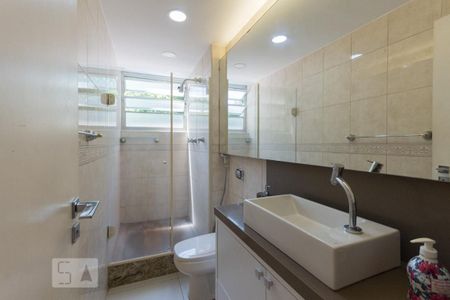 Apartamento à venda com 109m², 2 quartos e 1 vagaBanheiro Suíte