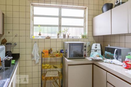 Casa à venda com 360m², 4 quartos e 6 vagasCozinha