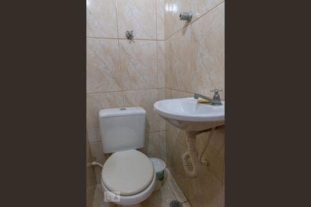 Casa à venda com 360m², 4 quartos e 6 vagasLavabo da Churrasqueira