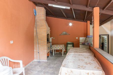 Casa à venda com 360m², 4 quartos e 6 vagasChurrasqueira