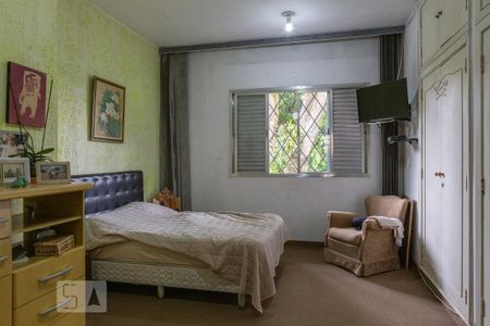 Casa à venda com 360m², 4 quartos e 6 vagasSuíte