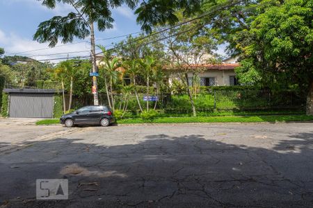 Casa à venda com 360m², 4 quartos e 6 vagasFachada