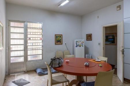 Casa à venda com 360m², 4 quartos e 6 vagasCopa