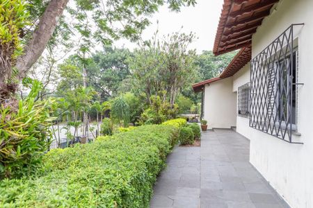 Casa à venda com 360m², 4 quartos e 6 vagasFachada do bloco