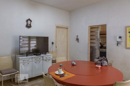 Casa à venda com 360m², 4 quartos e 6 vagasCopa
