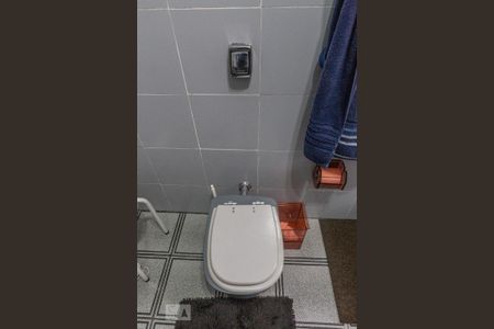 Casa à venda com 360m², 4 quartos e 6 vagasBanheiro da Suíte