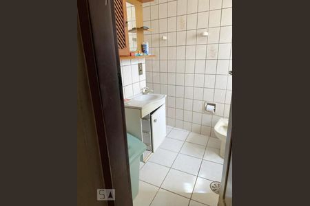 Banheiro de casa à venda com 3 quartos, 290m² em Cambuci, São Paulo