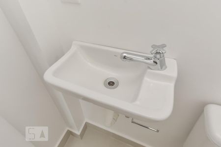 Apartamento para alugar com 170m², 3 quartos e 1 vaga Apartamento para alugar com 170m², 3 quartos e 1 vagaBanheiro de Serviço